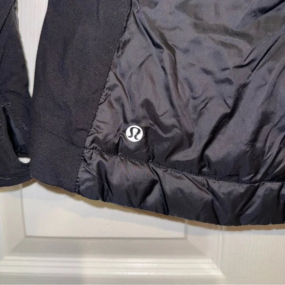 Lululemon "Down For A Run" Pullover Black - Size 4 - Picture 6 of 9